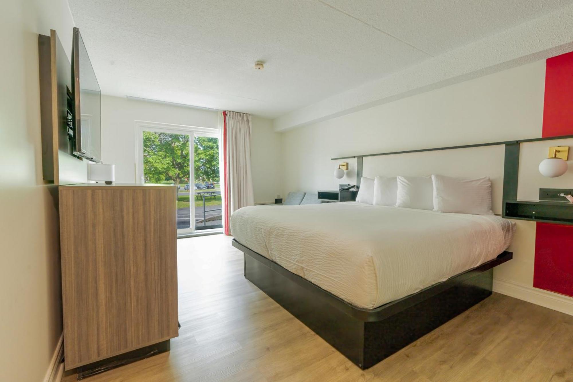 Ramada By Wyndham Kingston Μοτέλ Εξωτερικό φωτογραφία